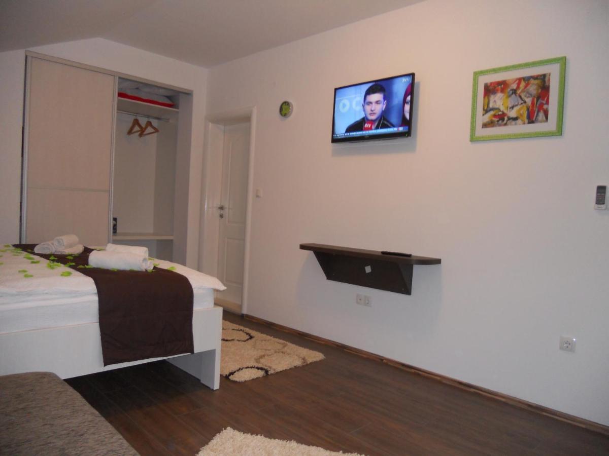 Apple Studios & Rooms Mostar Bagian luar foto