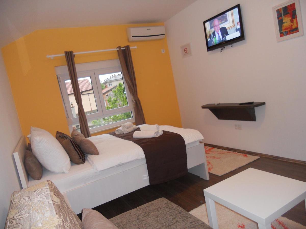 Apple Studios & Rooms Mostar Bagian luar foto